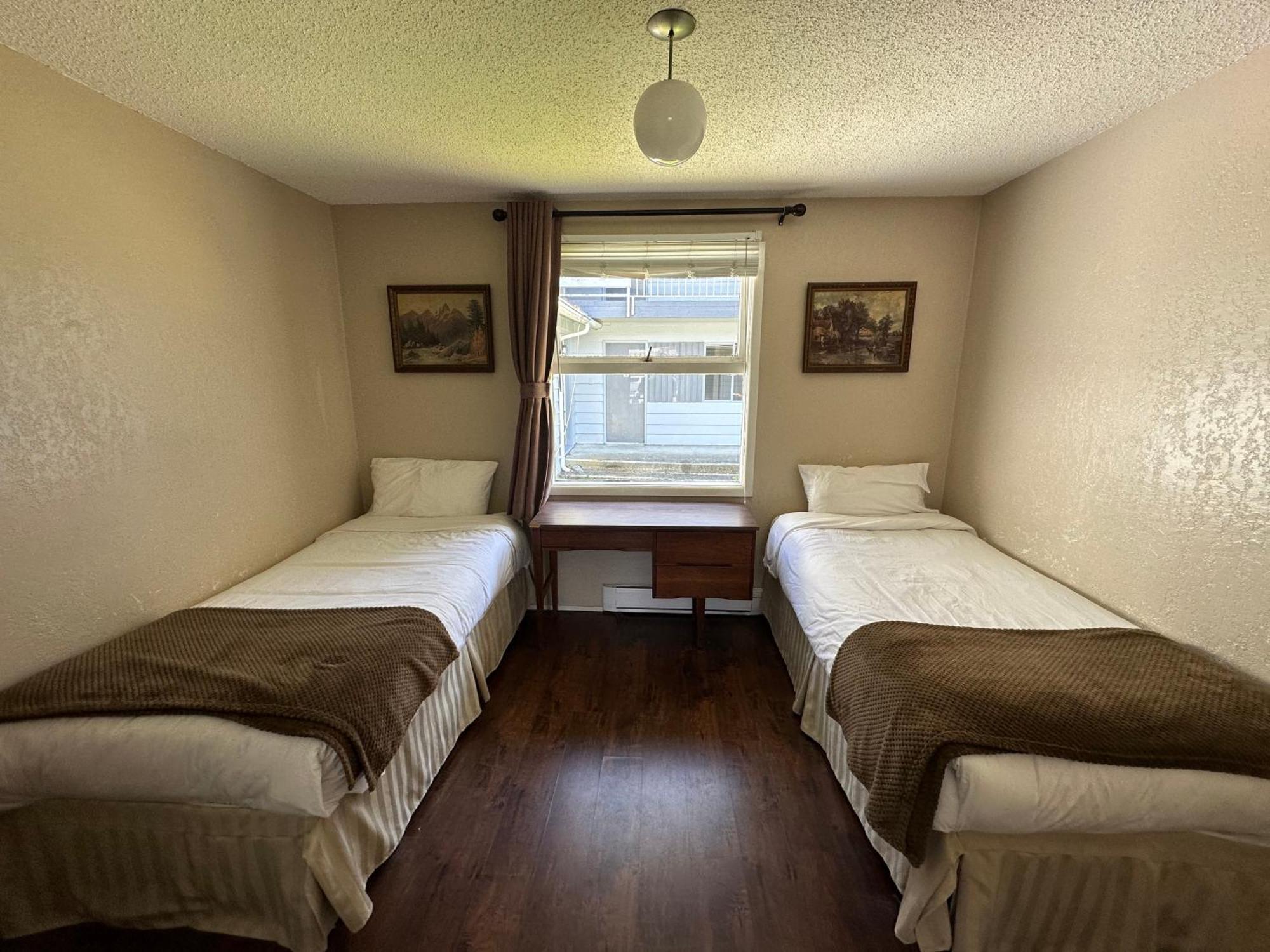 Island West Resort-Motel ユクルーレット エクステリア 写真