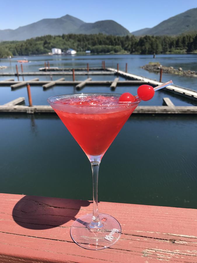 Island West Resort-Motel ユクルーレット エクステリア 写真